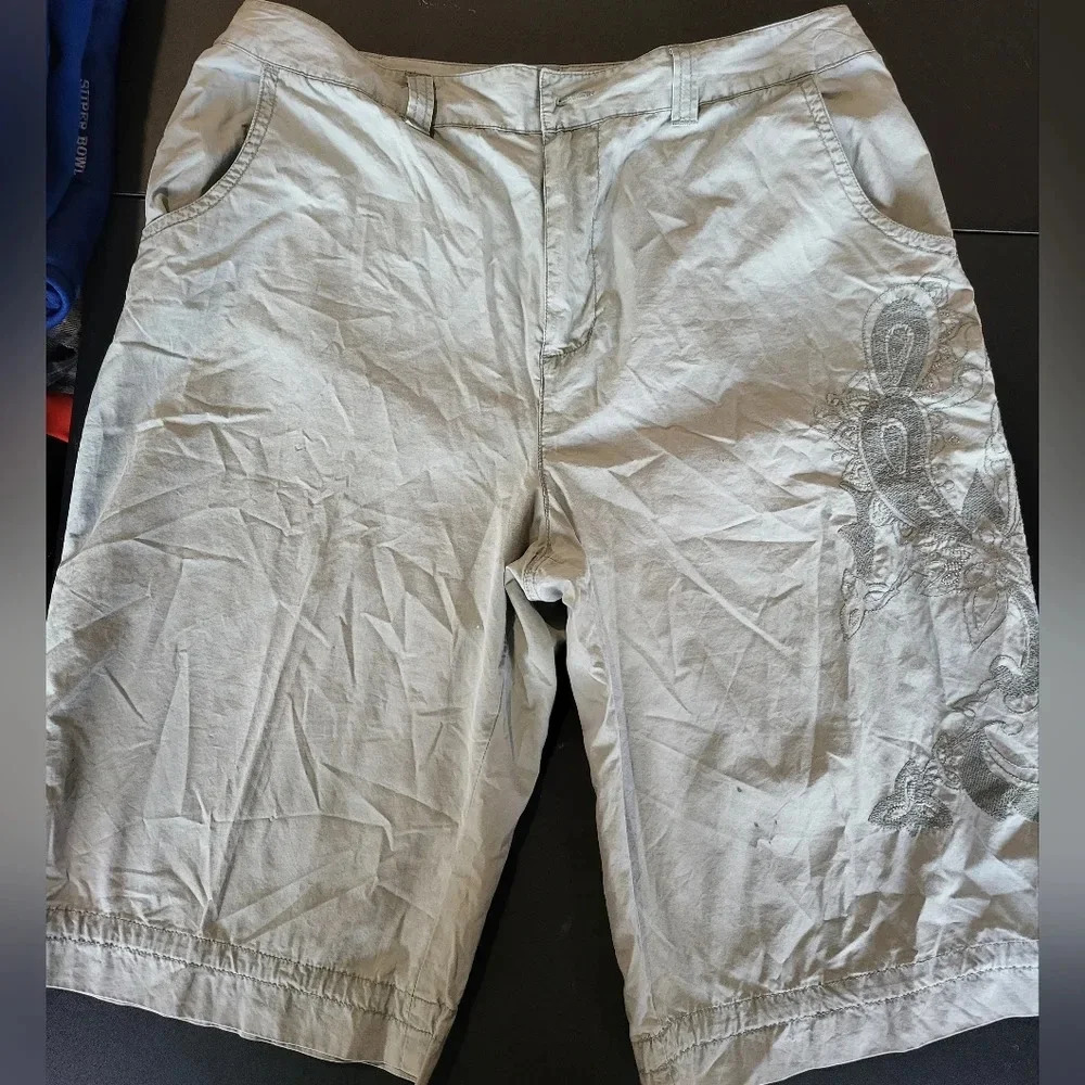 Caribbean Joe Khaki Shorts Girls Boys Size 10 Embroidered Pattern Drawstring